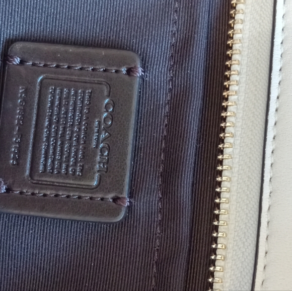 Coach Blake Ivory Carryall Crossbody - Picture 6 of 6